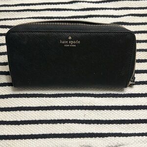 Black Kate Spade Wallet